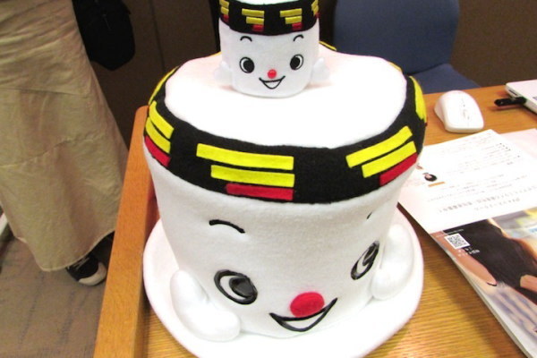 〝教頭先生〟を務める、「東証 あろーずくん」(写真=筆者撮影)