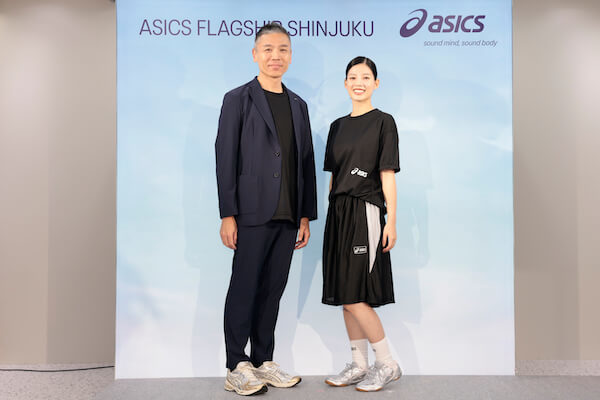 アシックス、新宿にブランド体験型の旗艦店　石井杏奈「アシックスの世界観に没入できる」