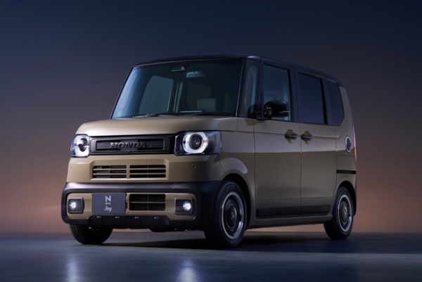 ホンダN-BOXの改良モデルが先行公開。発売は本年7月中を予定