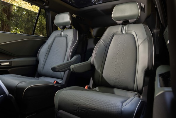 SUBARUがニューヨーク国際オートショー2026においてBEVモデルの新型3列シートSUV「ゲッタウェイ」を世界初公開