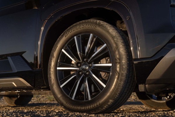 SUBARUがニューヨーク国際オートショー2026においてBEVモデルの新型3列シートSUV「ゲッタウェイ」を世界初公開