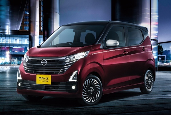 日産デイズが先進安全運転支援システムのアップデートや機能装備の拡充などを敢行