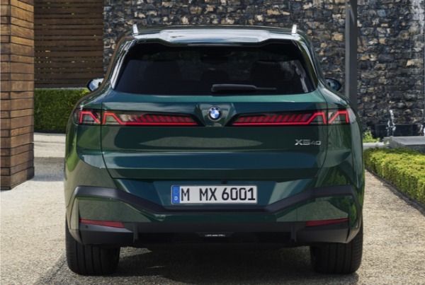 第5世代の新型BMWが本年8月に生産開始。パワートレインには48Vマイルドハイブリッド技術を採用したガソリンおよびディーゼルモデル、プラグインハイブリッドモデル、BEVモデルを設定