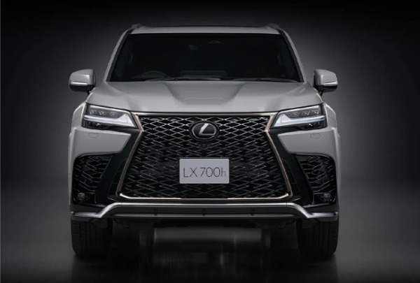 レクサスLXに「走る喜び」をさらに追求した“F SPORT”を新設定