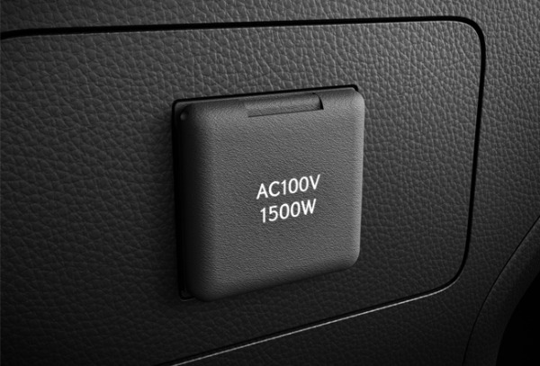 第6世代の新型トヨタRAV4のPHEVモデルが発売。GR SPORTグレードも設定