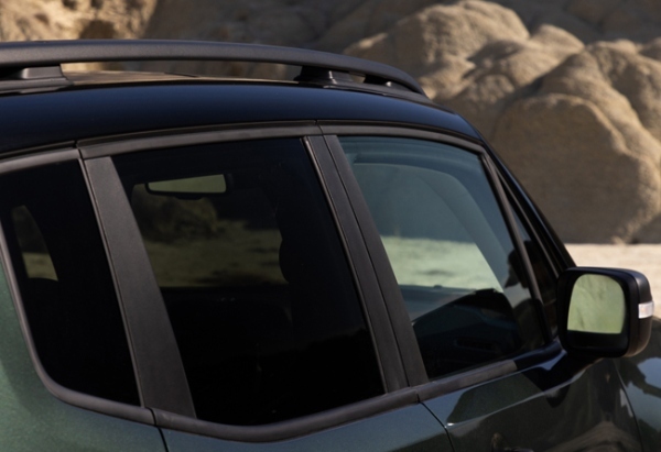 “北極星”の名を冠したジープ・レネゲードe-Hybridの特別限定モデルが日本上陸