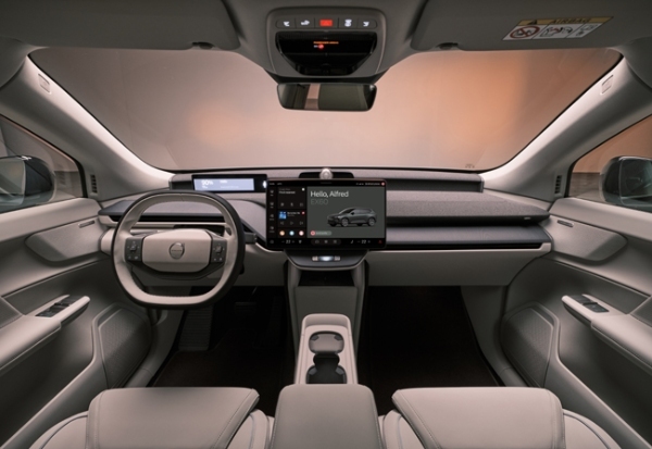 ボルボが電気自動車の新世代ミッドサイズSUV「EX60」を公開。航続距離はAWD仕様で最大810kmを実現