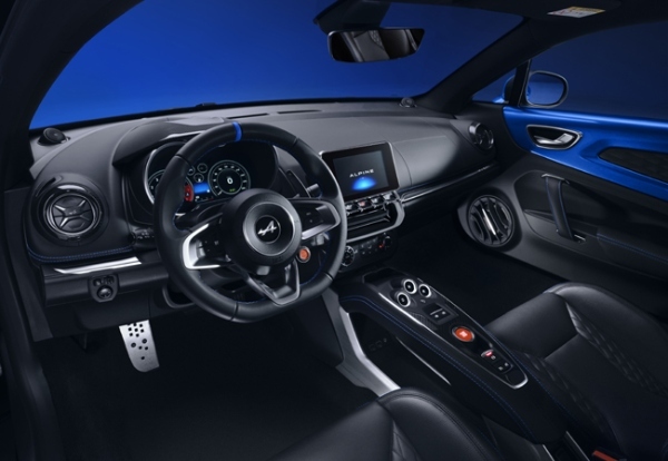 現行アルピーヌA110の最後の日本オリジナル限定車「A110 BLEU ALPINE EDITION」が登場