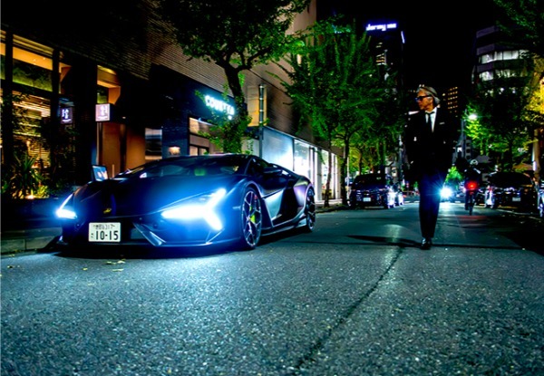 【情熱と革新／究極のアイデンティティ】最高出力1015cv、究極のV12スーパーPHEV。「ランボルギーニ・レヴエルト」のほとばしる高揚感