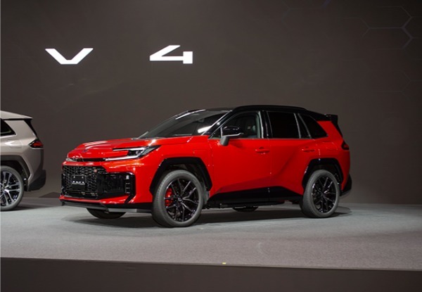 【新型モデル詳報】累計生産台数1500万台、人生を輝かせるクルマ。新型トヨタRAV4が世界で愛される理由