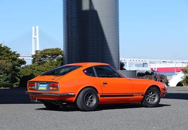 【20世紀名車】ハコスカGT-Rと共通のS20型ユニットを搭載。伝説の1969年日産フェアレディZ432(S30型)の熱き鼓動