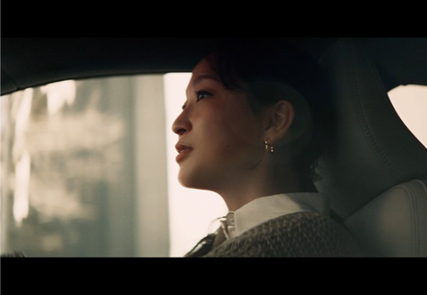 ボルボ・カー・ジャパン「杏さん」をボルボXC40アンバサダーに起用。家族との日常を描いたTV CMを公開