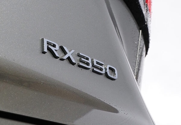 【最新モデル試乗】RXは全身「いいもの感」が漂うレクサスの世界標準。500hの走りに惚れた！