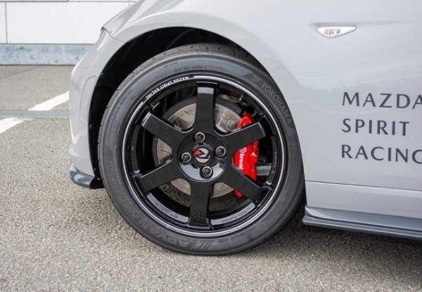 知れば知るほど魅力的！　再販タイミングですぐにオーダーできるよう「MAZDA SPIRIT RACING ROADSTER」を改めてお勉強