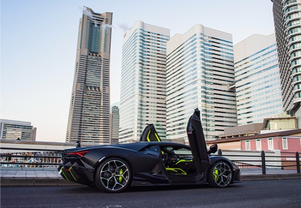 【情熱と革新／究極のアイデンティティ】最高出力1015cv、究極のV12スーパーPHEV。「ランボルギーニ・レヴエルト」のほとばしる高揚感