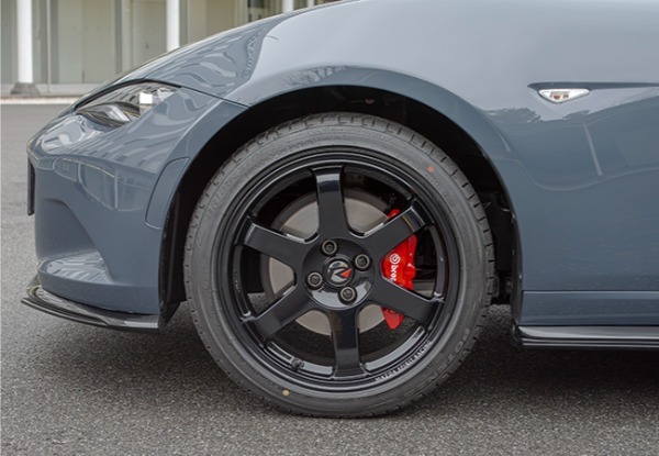 【注目モデル試乗】レースで鍛えたメカニズムと知見を積極投入。「マツダ・スピリット・レーシング・ロードスター」の素晴らしい走り味を体感