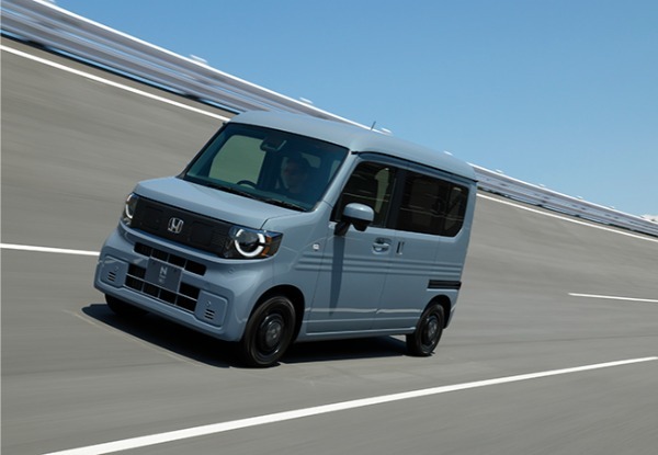 【最新モデル試乗】夢広がるBEV。広く／静かで／力強い！　ホンダN-VAN e：の電気のあるモータリング世界