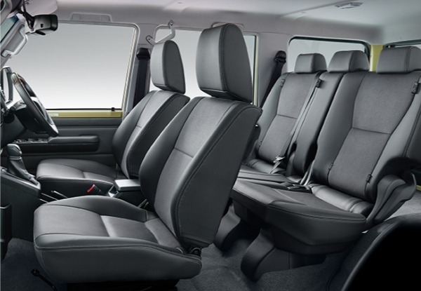 【本格ヨンクがカッコいい！】トヨタ・ランドクルーザー70は誕生40周年を超えたワークホース。本質を追求した原点にして本物