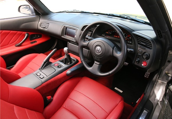 【20世紀名車】「ホンダS2000」は21世紀に向けたホンダのシンボルとして開発。それは超高回転型エンジンを搭載したFRリアルスポーツだった
