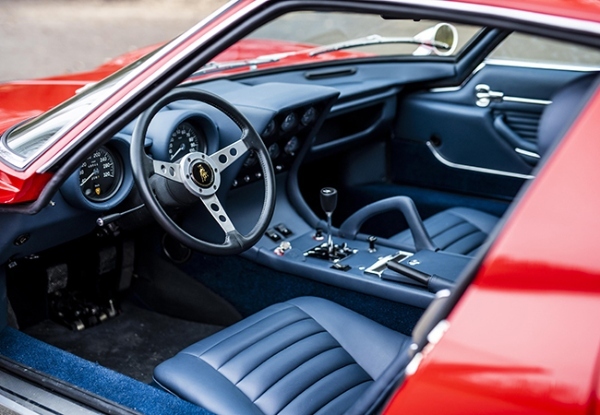 【情熱と革新／究極のアイデンティティ】スーパーカーに新たな基準を提示「ランボルギーニ・ミウラ & カウンタック」ストーリー