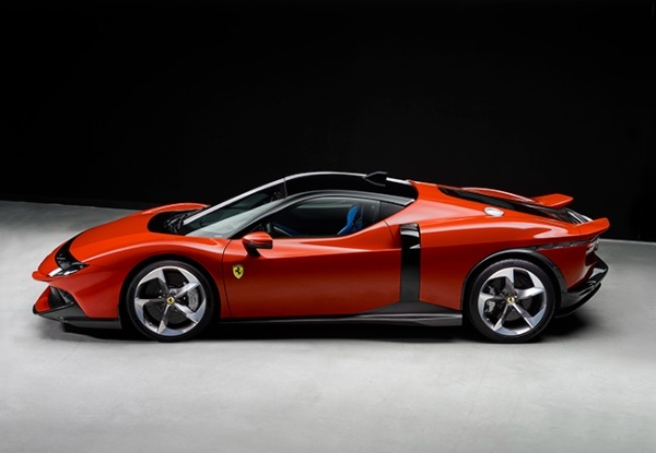 【跳ね馬の新たな最高峰】Ferrari’s Marketing Strategy／フェラーリ849テスタロッサ、その栄光の名称が意味するもの