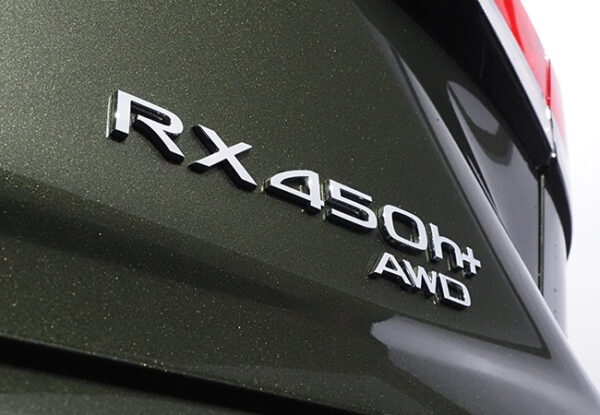【最新モデル試乗】RXは全身「いいもの感」が漂うレクサスの世界標準。500hの走りに惚れた！