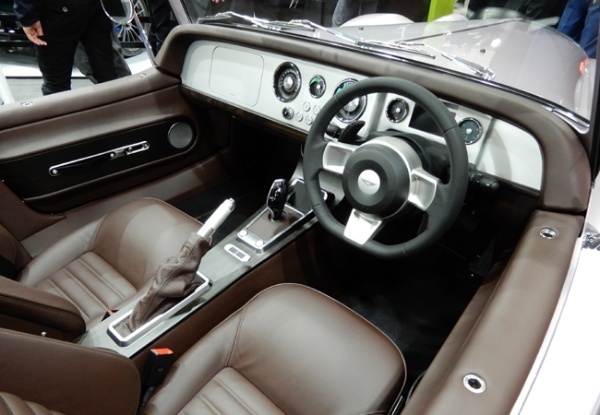 ケータハムはEVスポーツカー「プロジェクトV」の最新プロトタイプを、モーガンは新型フラッグシップモデルの「スーパースポーツ」を東京オートサロン2026で披露