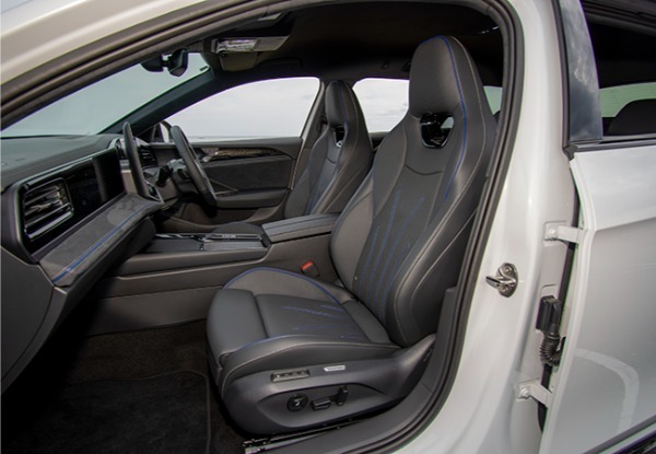 【最新ディーゼル試乗】VWパサートTDIは先進機能でクリーンエアを実現。走りも洗練されている