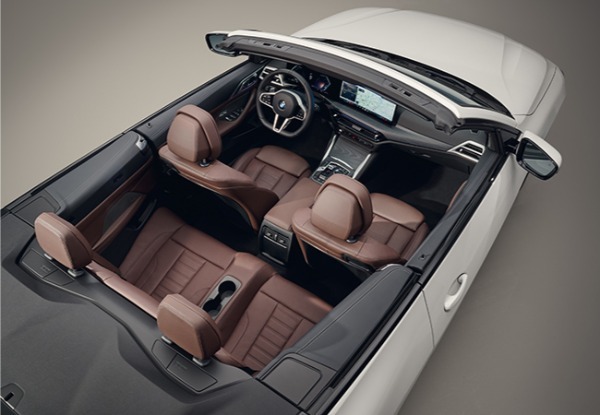 【魅惑の4シーターオープン】BMW4シリーズ・カブリオレはソフトトップに回帰。その華麗なる「駆け抜ける歓び」