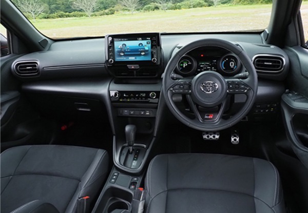 【ニッポンのSUV】ヤリスクロスは欧州と日本をターゲットに開発。なかでもGRスポーツはクルマ好きに似合う!