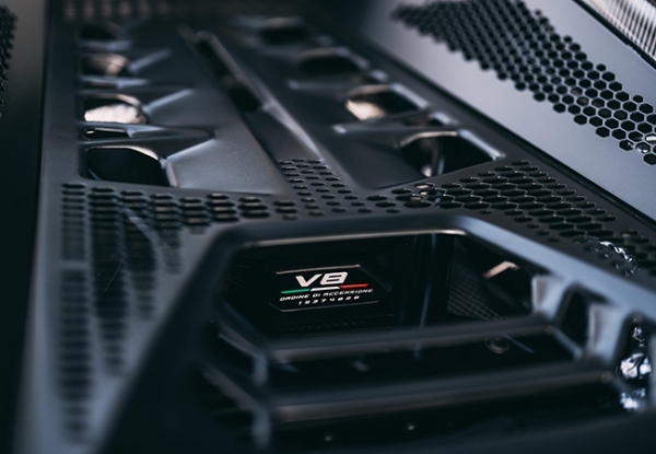 【情熱と革新／究極のアイデンティティ】最高許容回転数1万rpm！ システム出力920cvの新世代V8スーパーPHEV「ランボルギーニ・テメラリオ」のドライビング世界