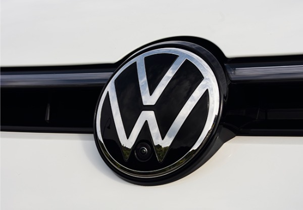 【最新ディーゼル試乗】VWパサートTDIは先進機能でクリーンエアを実現。走りも洗練されている