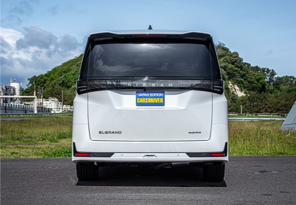 【最新モデルガイド】期待の日産エルグランドは豪華で快適、しかも走りがいい。上質なドライバーズカーの代表である！