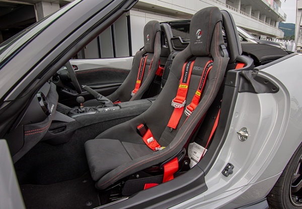 知れば知るほど魅力的！　再販タイミングですぐにオーダーできるよう「MAZDA SPIRIT RACING ROADSTER」を改めてお勉強