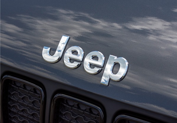 【最新モデル試乗】JEEPレネゲードがHV化でタイムレスな魅力を鮮明化。個性溌剌、走りもいいゾ!