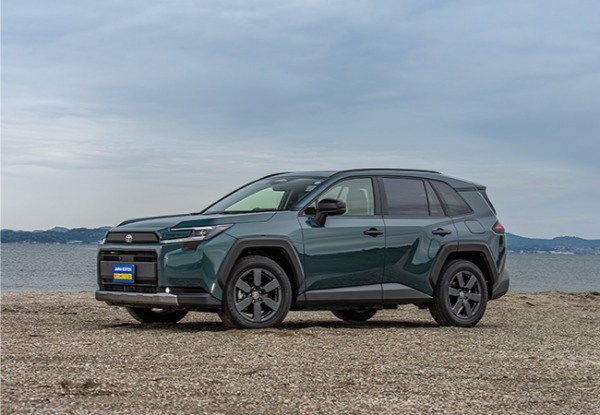 トヨタ・ライズが12カ月連続でSUV販売首位。RAV４が２位にランクアップ（26年7月の軽自動車を含むSUV車販売登録ランキングTOP20）