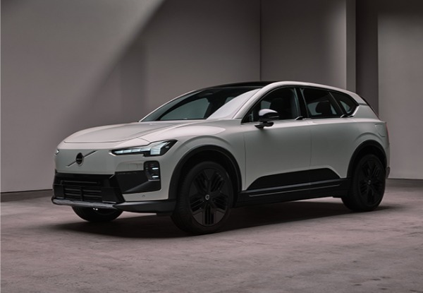 【最新モデル情報】ボルボEX60はゲームチェンジャーとなる次世代BEV。航続距離は810kmを実現