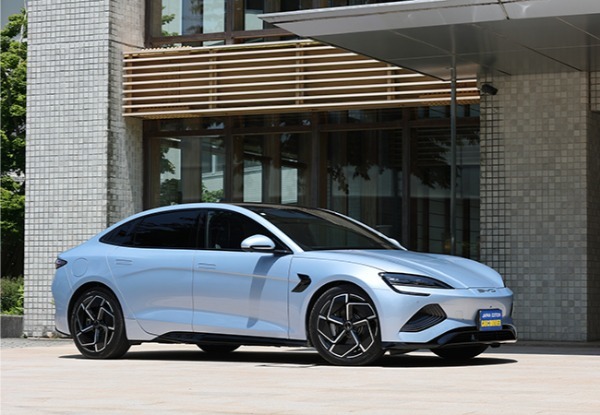 【最新モデル試乗】日本の新潮流。世界トップの電動車メーカーの最新作、BYDシーライオン7の走りと満足度