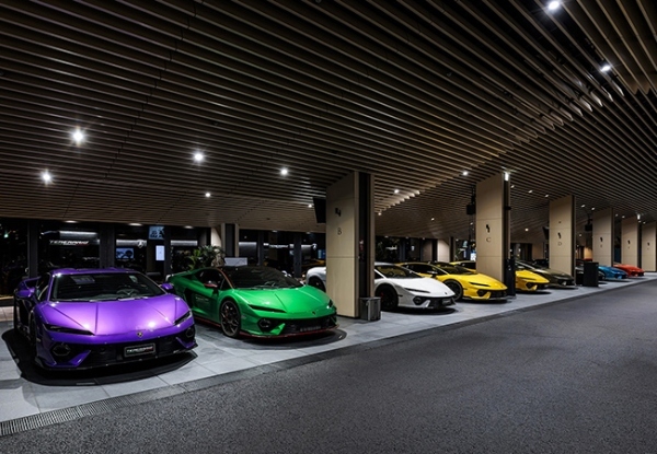 【情熱と革新／究極のアイデンティティ】最高許容回転数1万rpm！ システム出力920cvの新世代V8スーパーPHEV「ランボルギーニ・テメラリオ」のドライビング世界