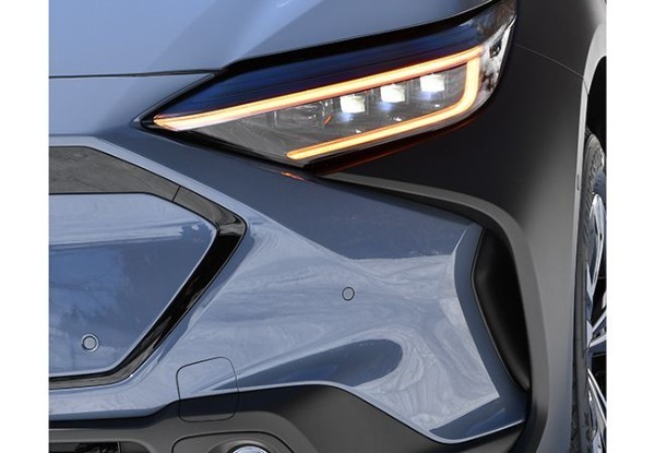 本格電気自動車時代の到来！　トヨタbZ4XとSUBARUソルテラ、すべてに自然体の実力車が切り開く未来とは？