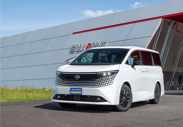 【最新モデルガイド】期待の日産エルグランドは豪華で快適、しかも走りがいい。上質なドライバーズカーの代表である！