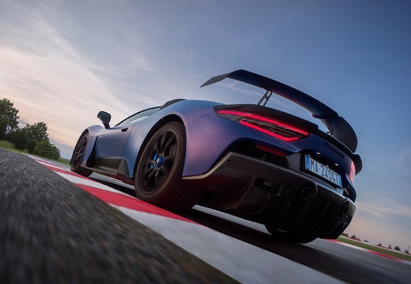 【スーパースポーツ試乗】「熱き名門」復活! サーキットで速さを見せつけたマセラティGT2の公道版、GT2ストラダーレの驚愕パフォーマンス