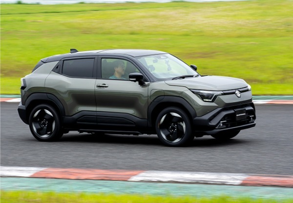 【最新モデル試乗】新発想「胸高まるSUV×BEV」登場。スズキeビターラの走りはワクワク無限大!