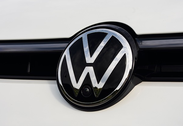 【最新モデル試乗】VWパサートTDIは環境に優しく、パワフルで経済的。走るほどに行動派ユーザーの最適解と実感