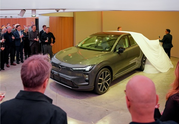 【最新モデル情報】ボルボEX60はゲームチェンジャーとなる次世代BEV。航続距離は810kmを実現