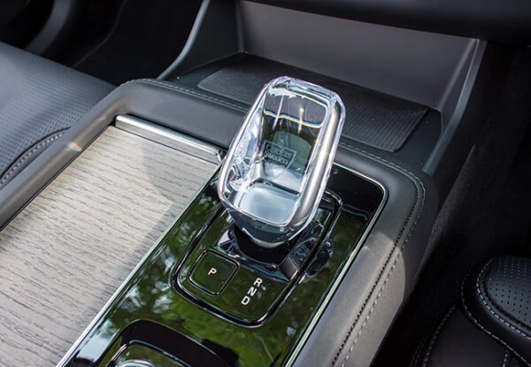 【最新モデル試乗】ボルボの最上級SUV、XC90がフレッシュに変身。若々しい味わいと高機能を体感チェック