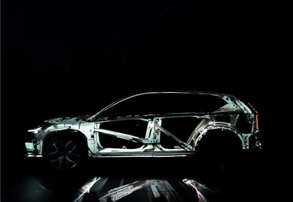 【最新モデル情報】ボルボEX60はゲームチェンジャーとなる次世代BEV。航続距離は810kmを実現