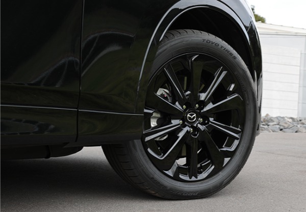 【クルマの通知表】心を豊かにする3列シート・ドライビングSUV、マツダCX-80のゆとりのパフォーマンス性能