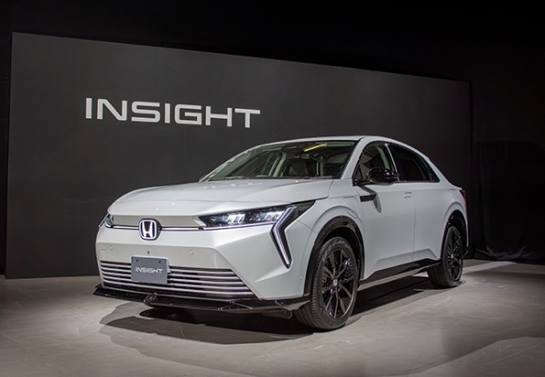 【ニューカー情報】今度のホンダ・インサイトはBEVで登場。航続距離500kmオーバー、スタイルと快適設計が自慢