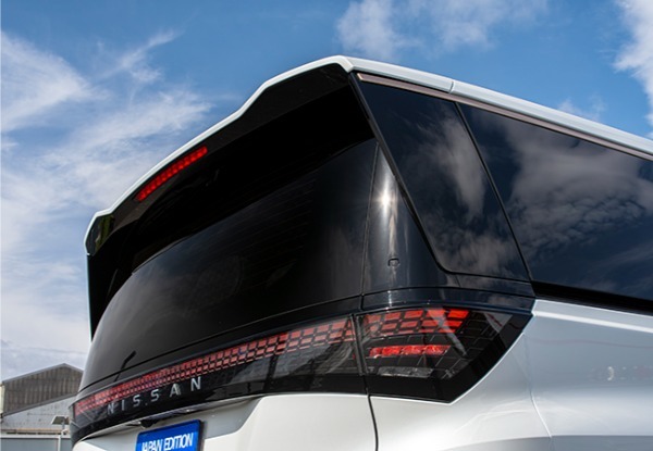 【最新モデルガイド】期待の日産エルグランドは豪華で快適、しかも走りがいい。上質なドライバーズカーの代表である！